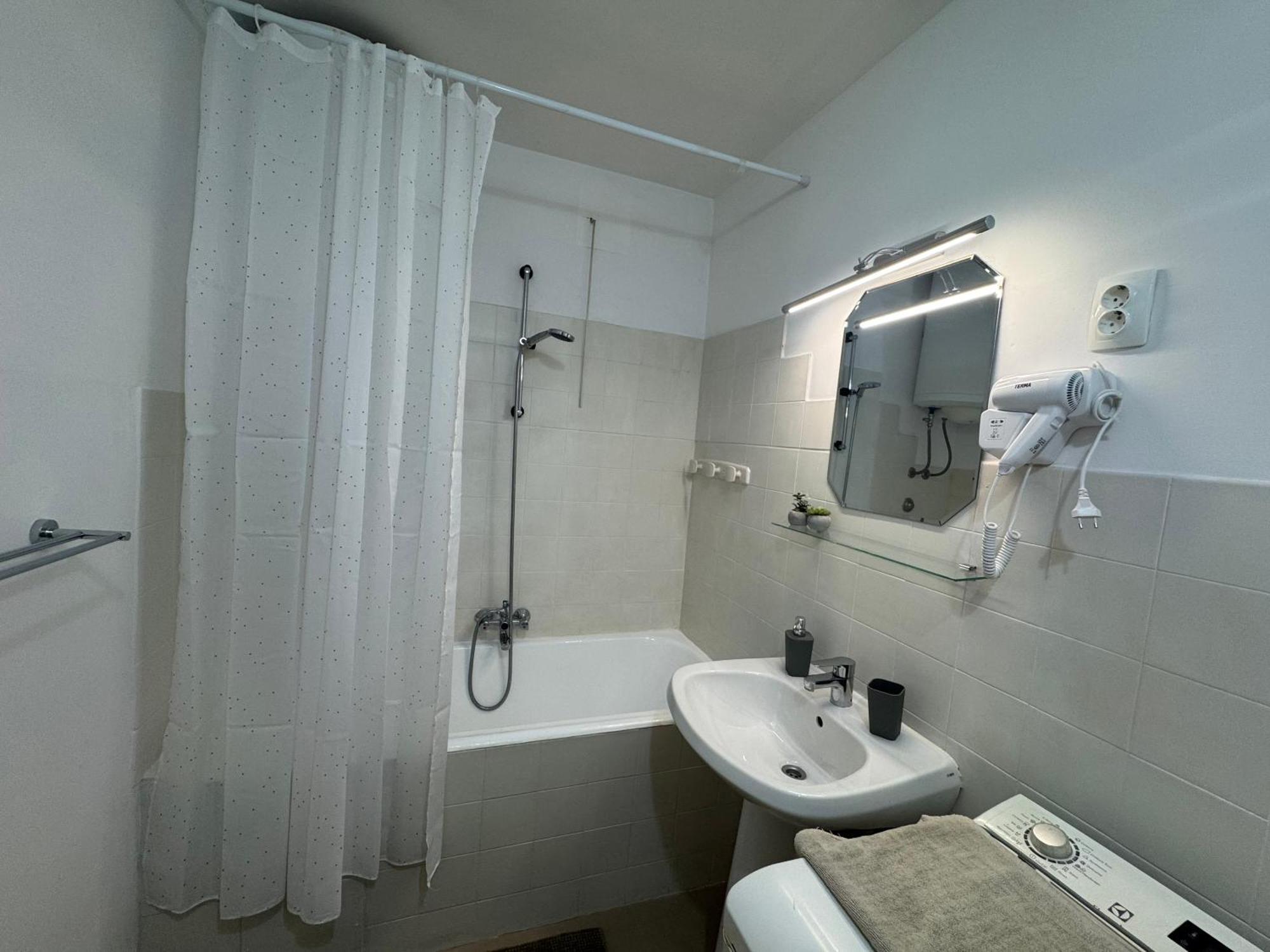 Apartment Omiska スプリト エクステリア 写真