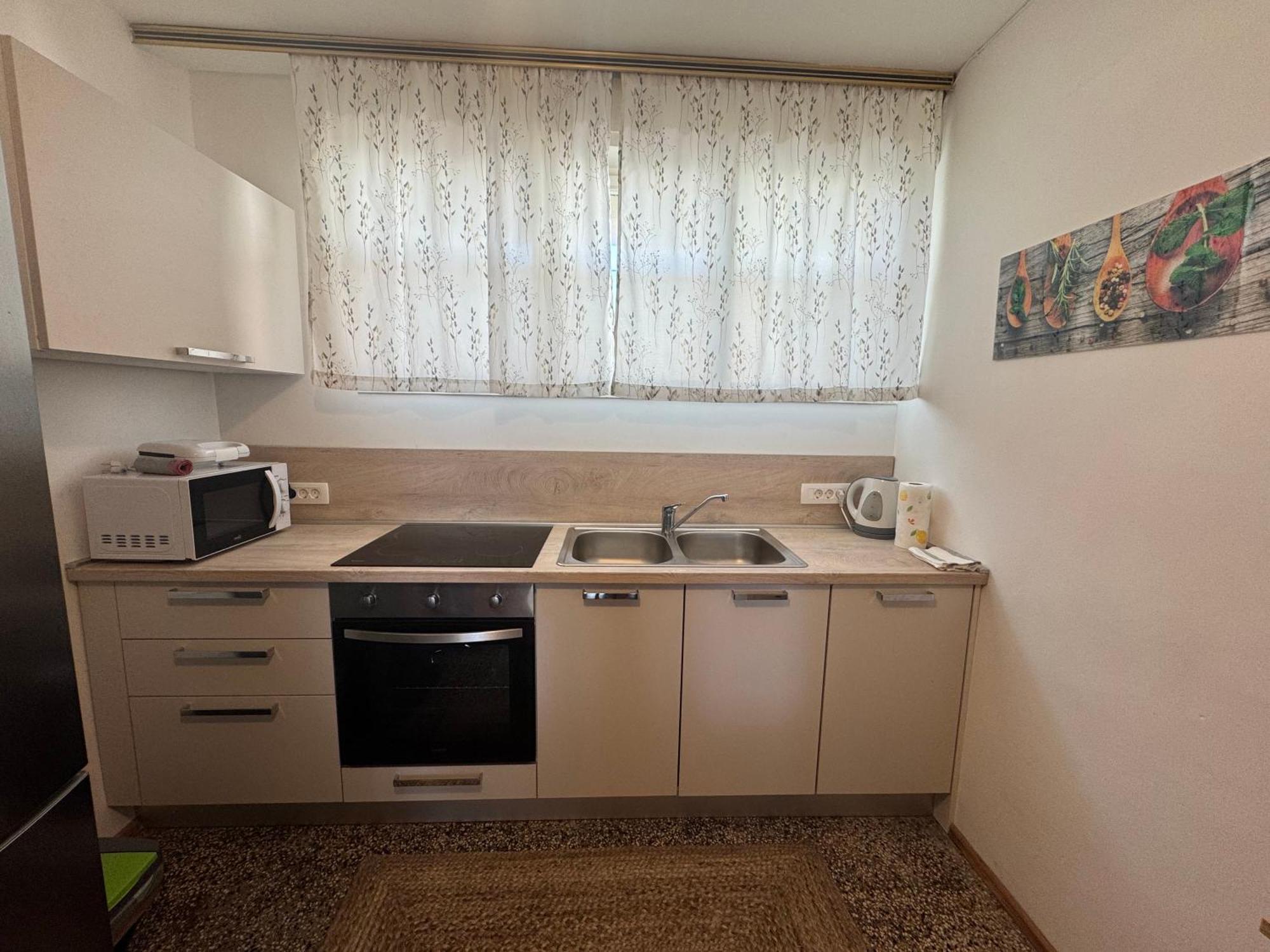 Apartment Omiska スプリト エクステリア 写真